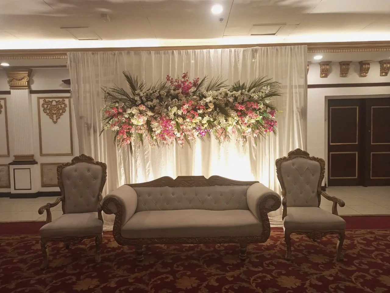 Tropical Floral Panel Wedding Stage